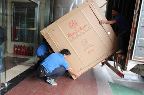 依安钢琴贵重工艺品无忧运